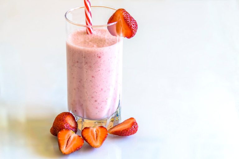 De ultieme gezonde smoothie, groene smoothie met spinazie en banaan