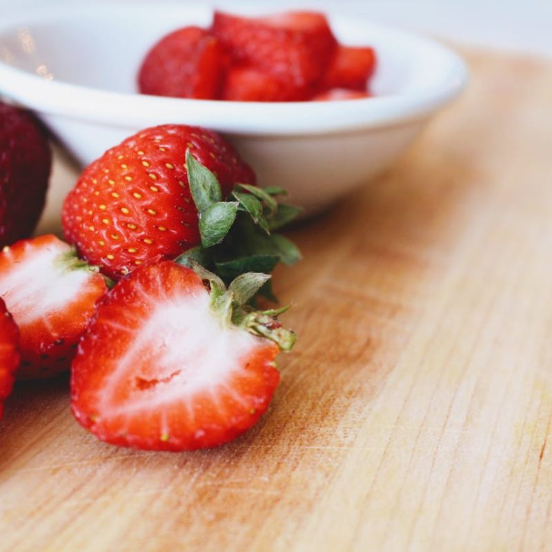 Aardbeiensiroop maken