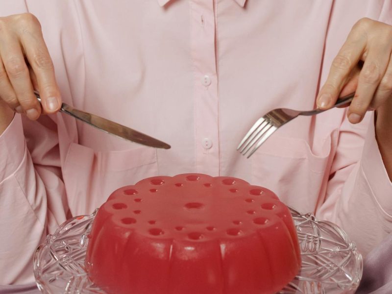 Aardbeien-gelatine pudding maken