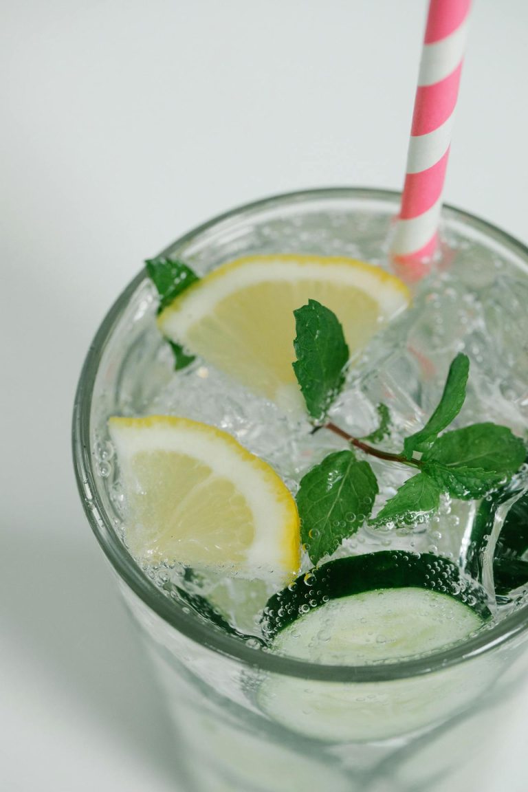Mocktail maken met sprite