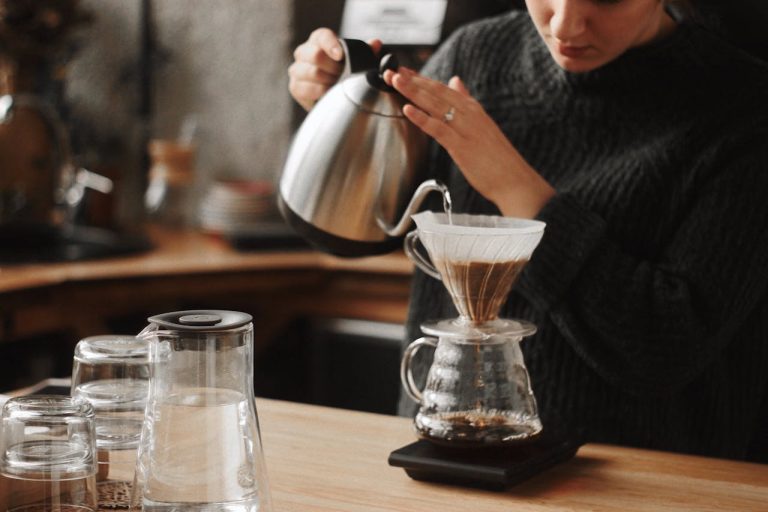 Hoeveel schepjes koffie voor 4 kopjes