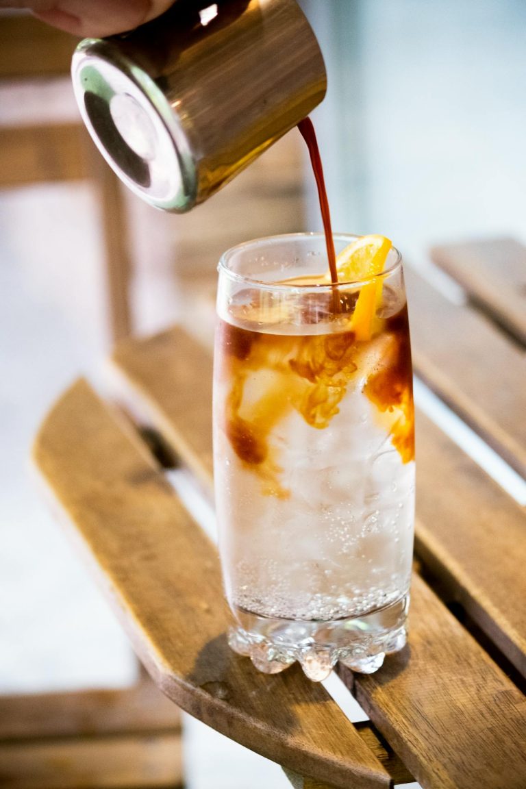Espresso tonic maken