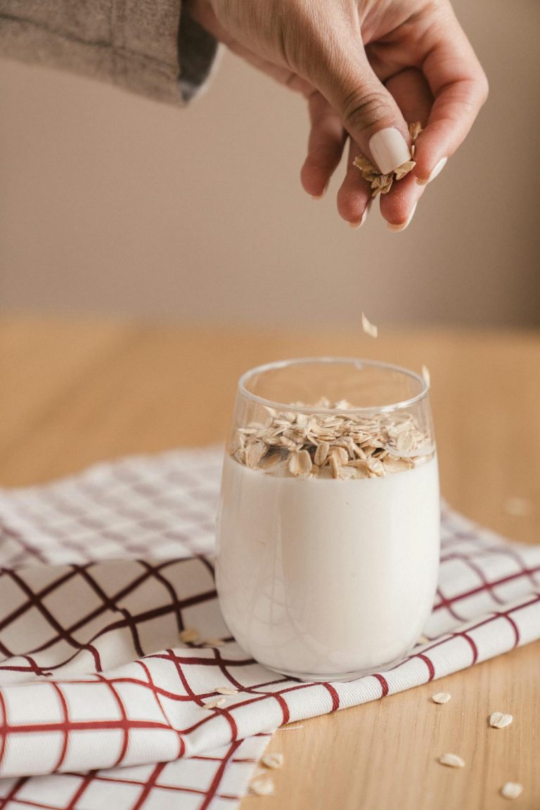 Smoothie maken met amandelmelk