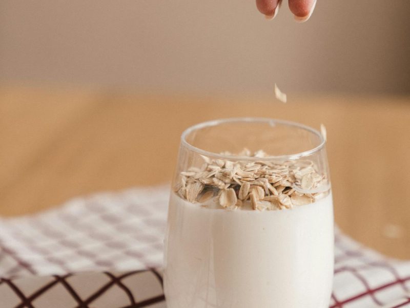 Smoothie maken met amandelmelk