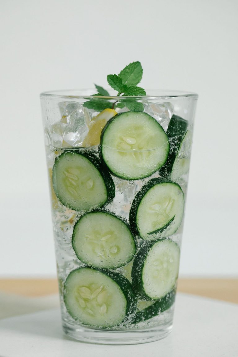 Komkommer munt water maken