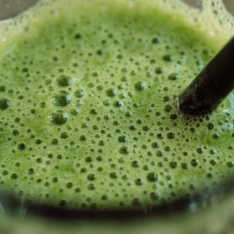 Wheatgrass sap maken