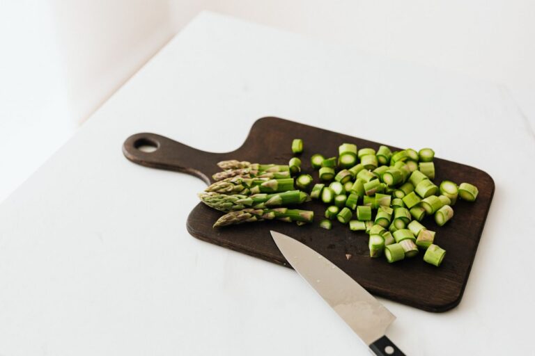 Hoe lang kun je geschilde asperges bewaren
