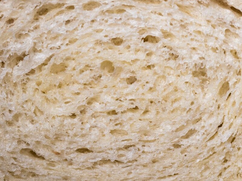Wat is glutenontwikkeling en waarom bepaalt het de structuur van deeg