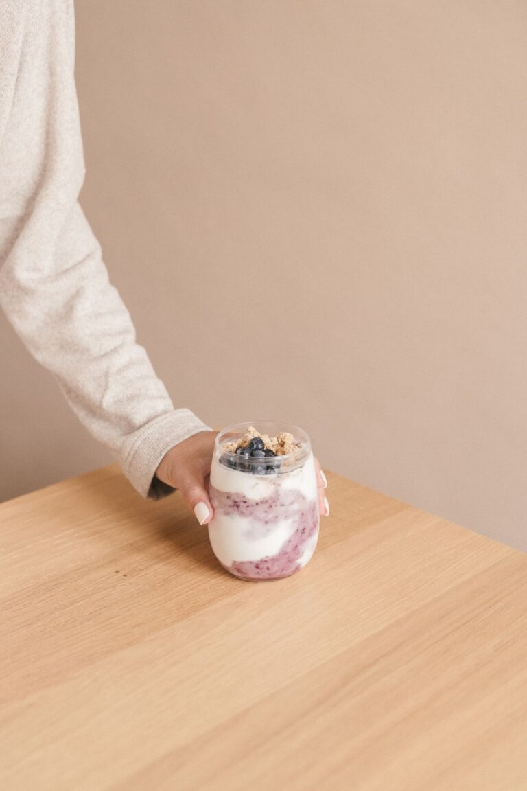 Fruchtigen Joghurt-Drink selber machen: Frisch und dünnflüssig