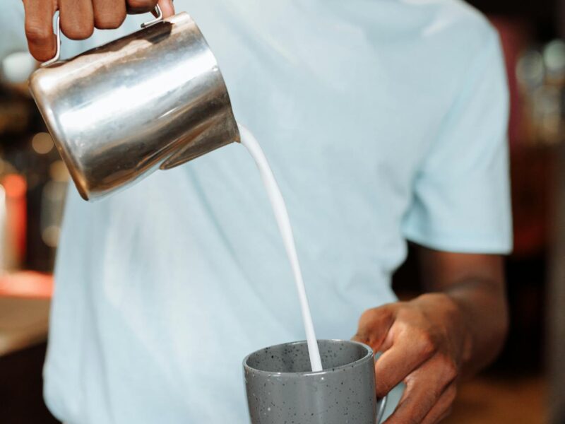 Warme Milch mit Anis: Wofür ist sie gut?
